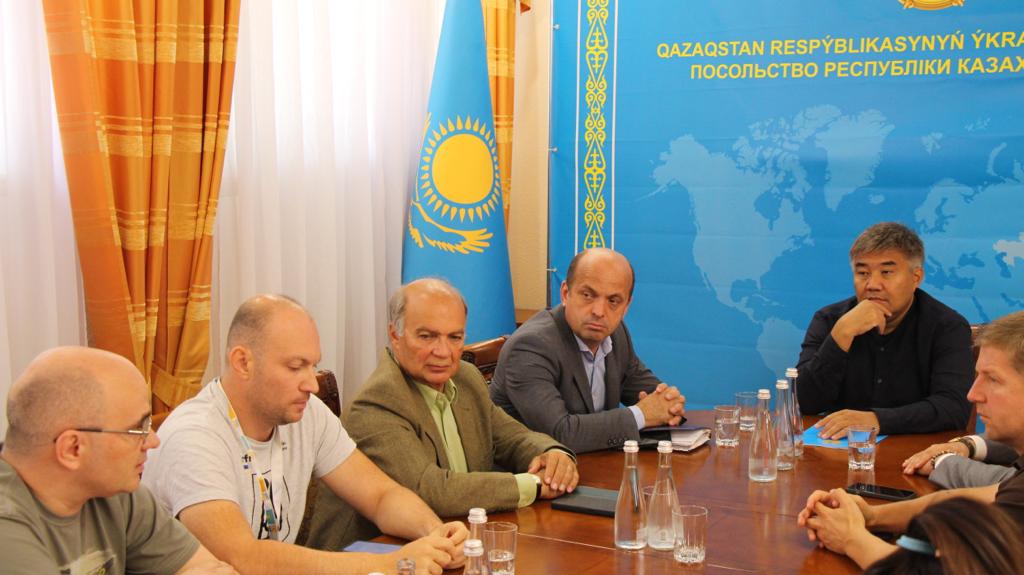 В Посольстве Казахстана в Украине проведен «круглый стол» по обсуждению основных положений Послания Главы государства