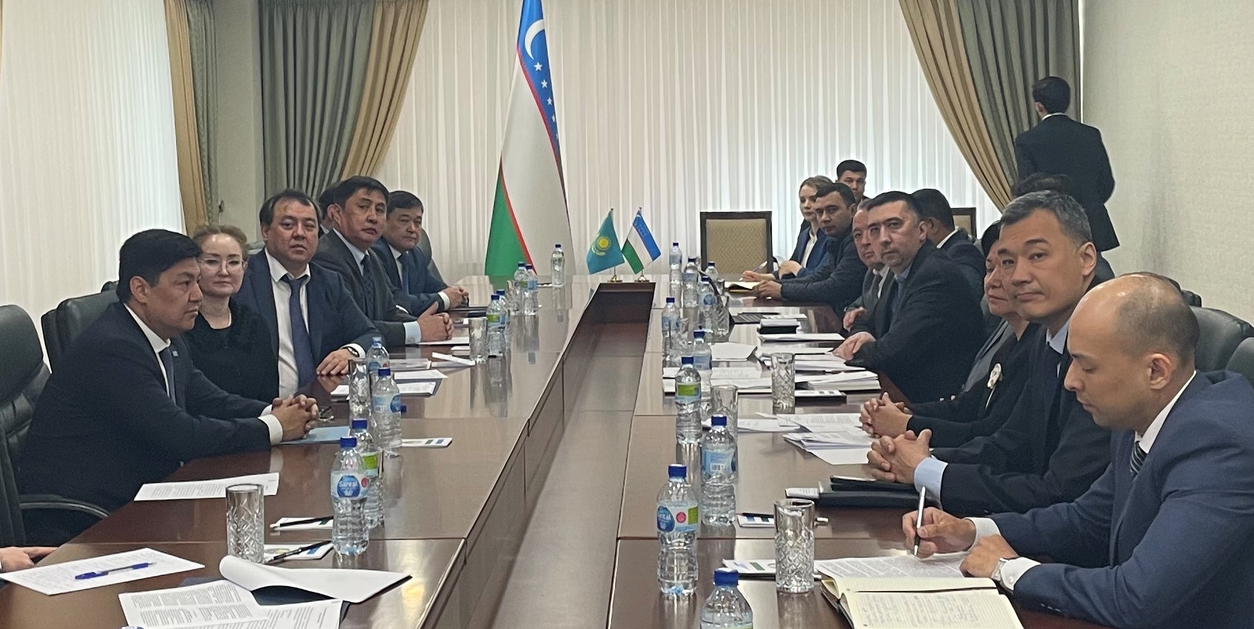 В Ташкенте прошли казахско-узбекские консульские консультации