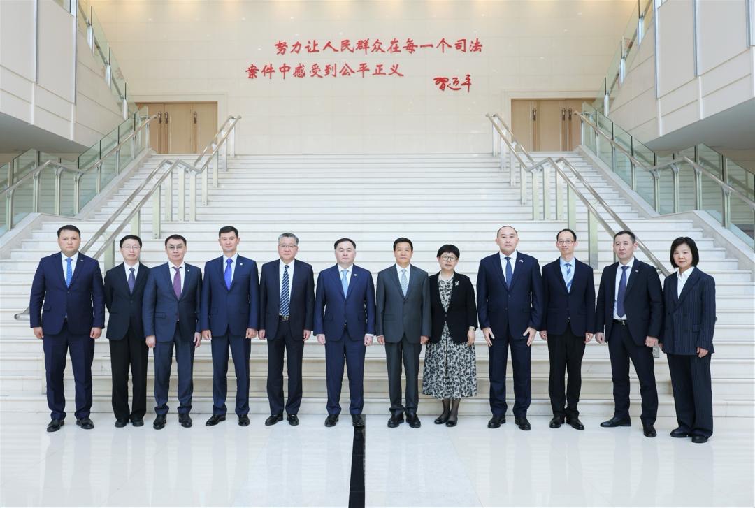 Делегация Верховного Суда Республики Казахстан посетила с официальным визитом город Шанхай