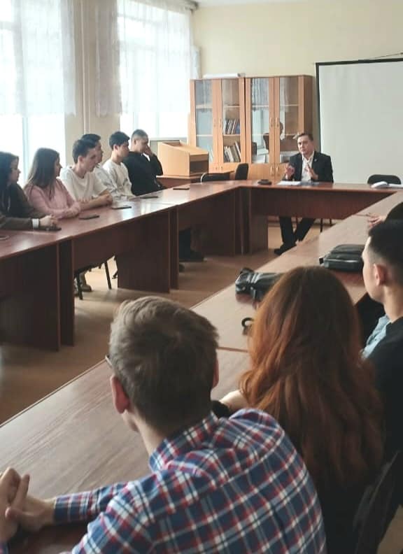 Провел встречу со студентами Северо-Казахстанского университета имени Манаша Козыбаева по правовому просвещению в сфере прав и свобод человек