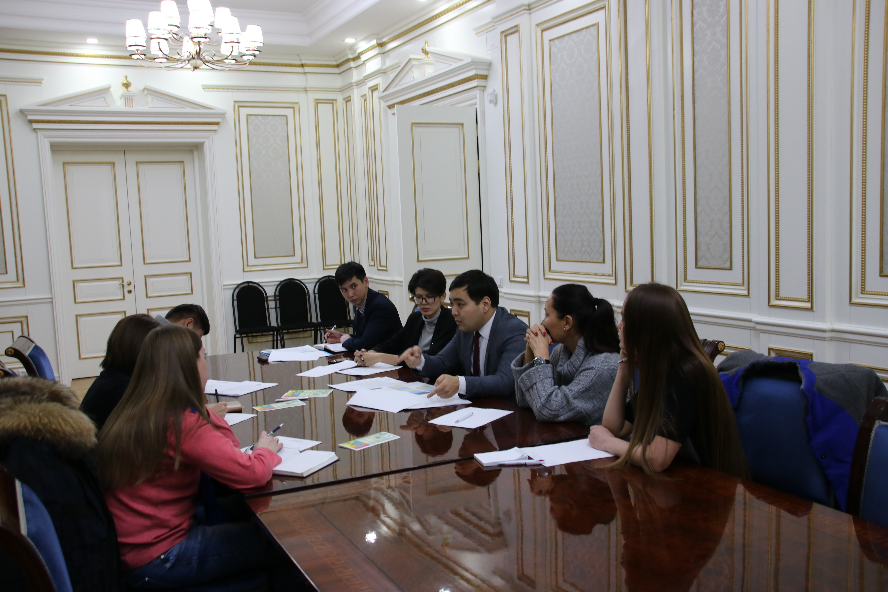 Круглый стол с участием с представителей Туристской Ассоциации Восточного Казахстана и туроператоров Восточно-Казахстанской области