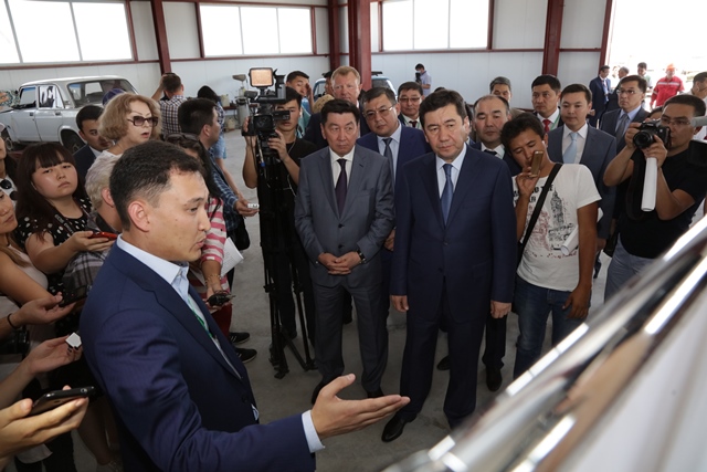 ЕСКІ АВТОКӨЛІКТЕРДІ ҚАЙТА ӨҢДЕЙТІН ЗАУЫТТЫҢ БІРІНШІ КЕЗЕҢІ ІСКЕ ҚОСЫЛДЫ