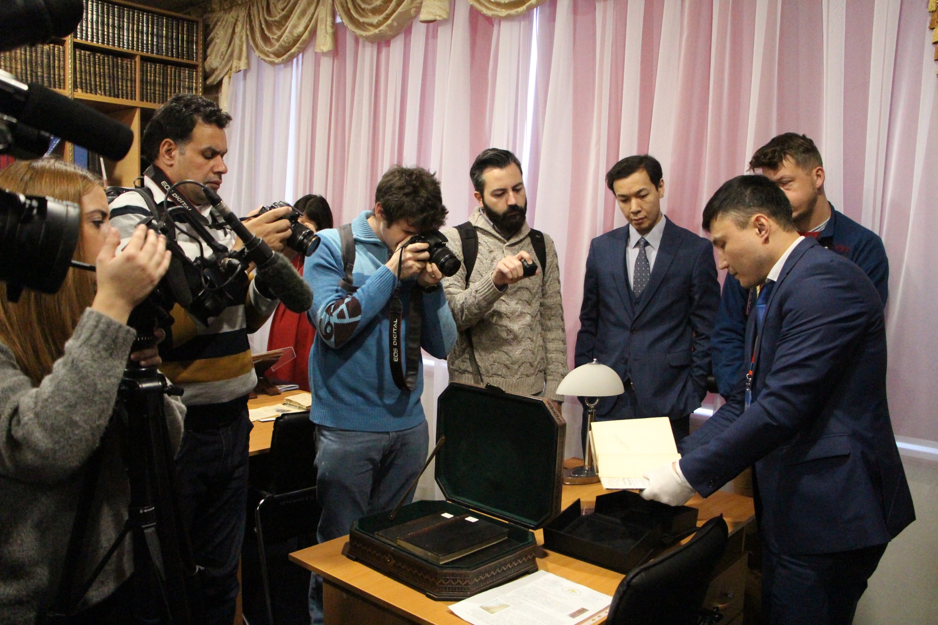 Шетелдік журналистер Қазақстан мәдениетімен танысуда