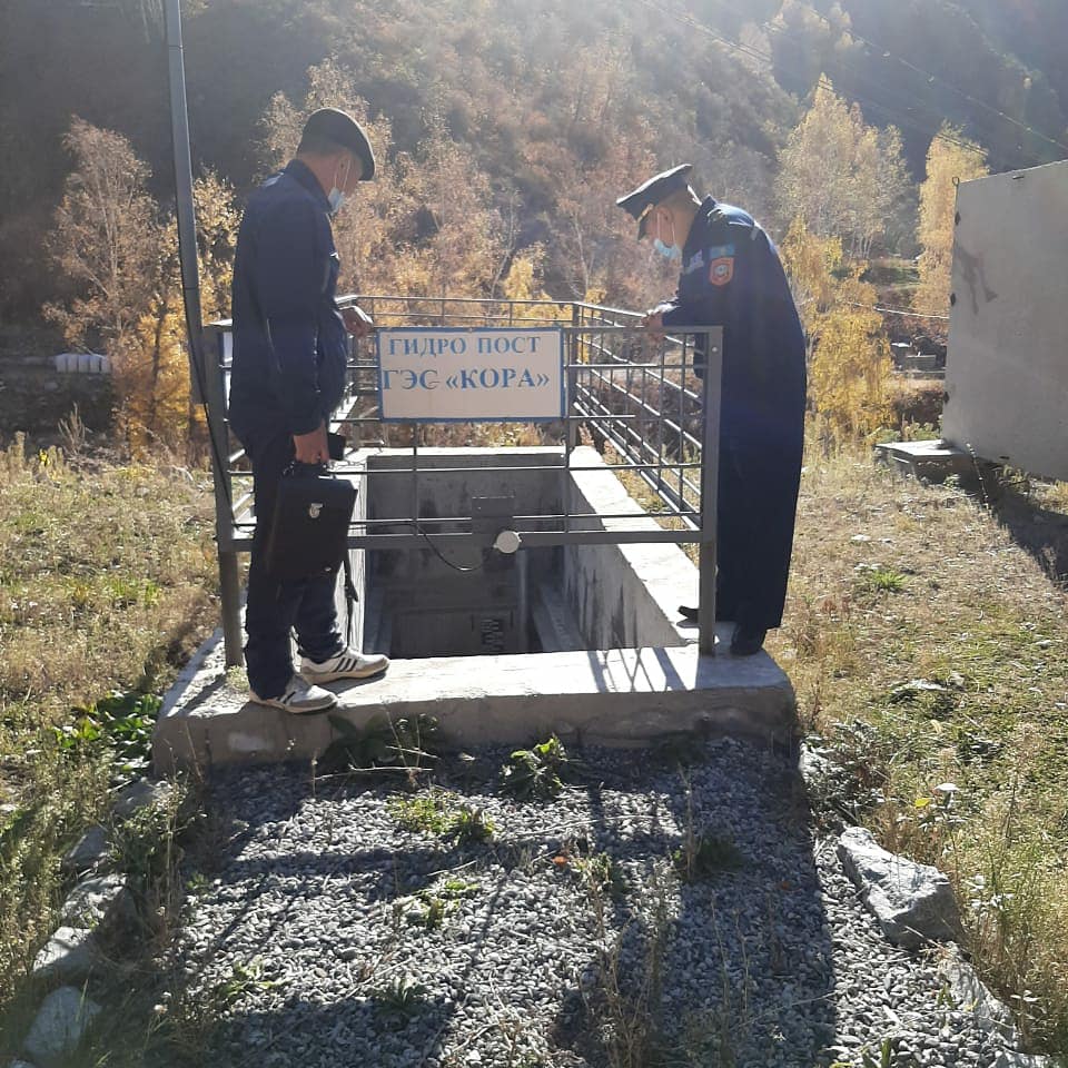 Селге, көшкінге қауіпті аймақты бақылау. Қора шатқалы.