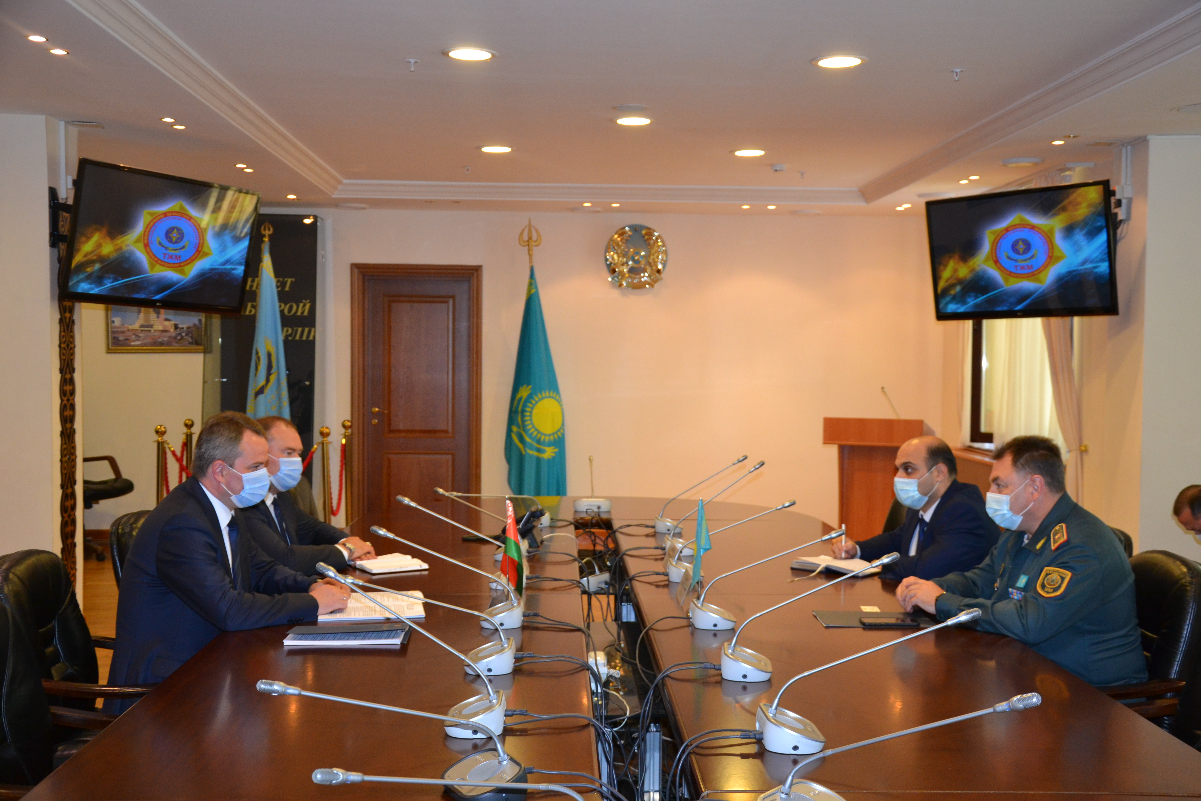 Встреча Министра  по чрезвычайным ситуациям РК Ильина Ю.В. с делегацией Посольства Беларуси в Казахстане