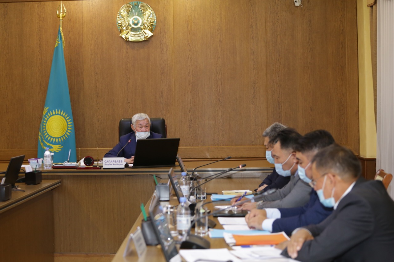 Недовольство таразцев стало поводом для разбирательства на совещании у акима области