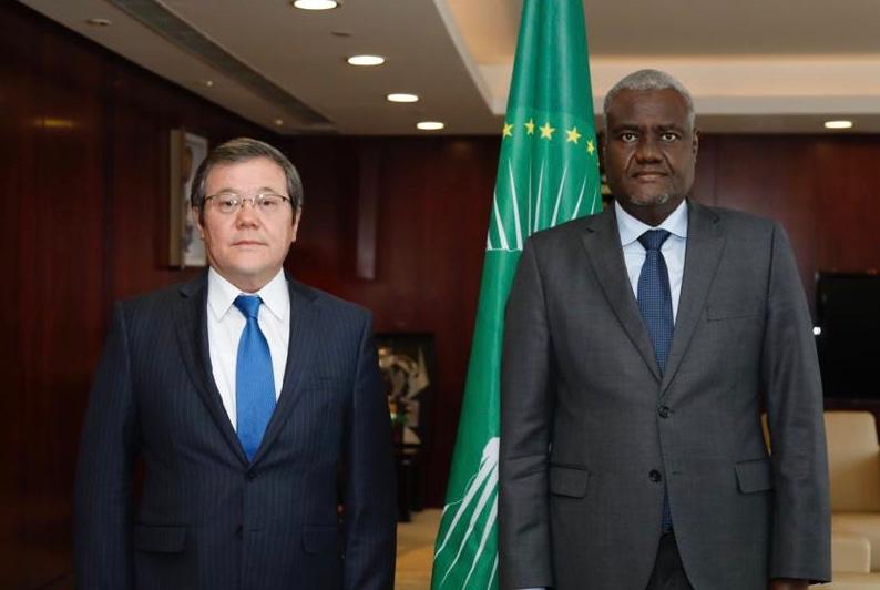 On October 8, 2020, the Ambassador of Kazakhstan to Ethiopia Barlybay Sadykov met with the Chairman of the African Union Commission Musa Faki Mahamat and handed over a letter from the Minister of Foreign Affairs of the Republic of Kazakhstan Mukhtar Tleuberdi on his appointment as the Permanent Representative of the Republic of Kazakhstan to the African Union.