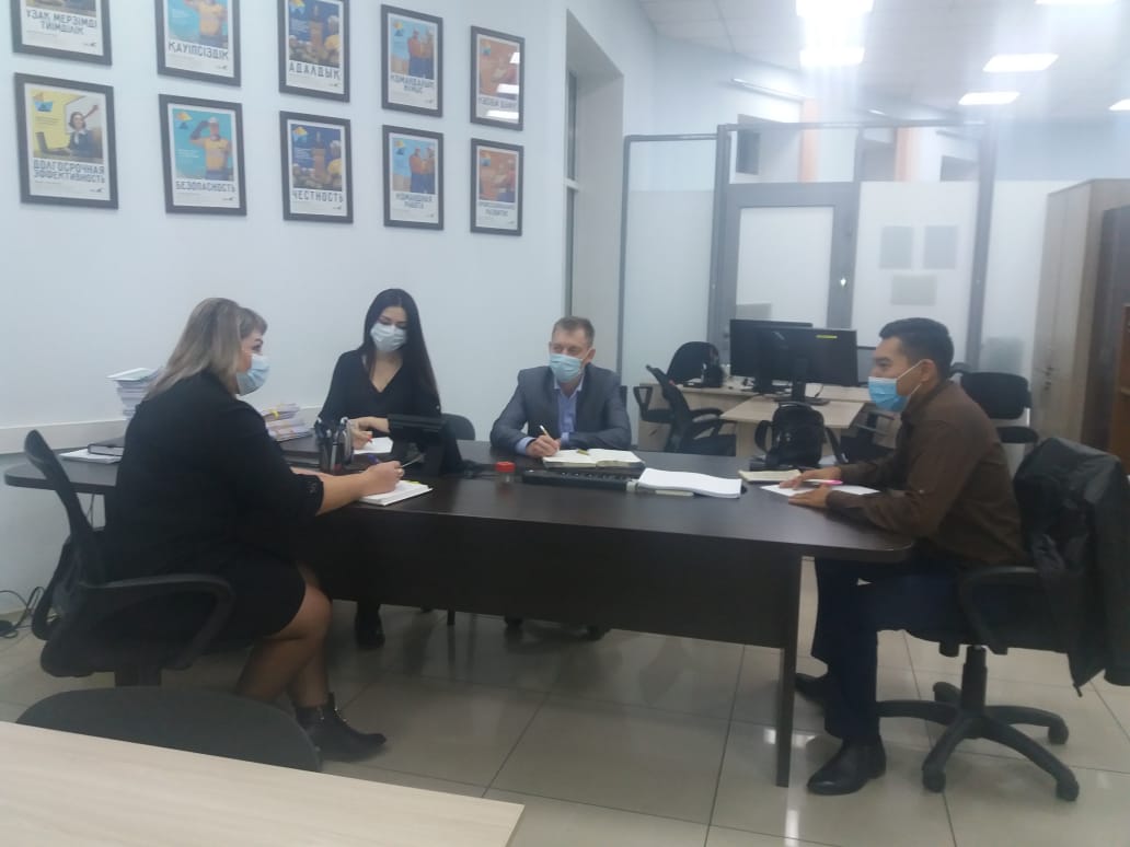 ШҚО мемлекеттік еңбек инспекциясы басқармасының мемлекеттік еңбек инспекторы К.С. Ергазинов  2020 жылғы 8 қазанда "KAZ Minerals Service"...