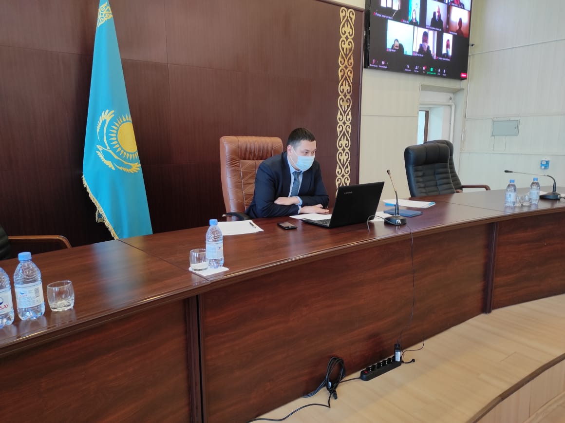 Қарасу ауданының әдеп жөніндегі уәкілі А. Д. Колмурзин онлайн форматта түсіндірме берді