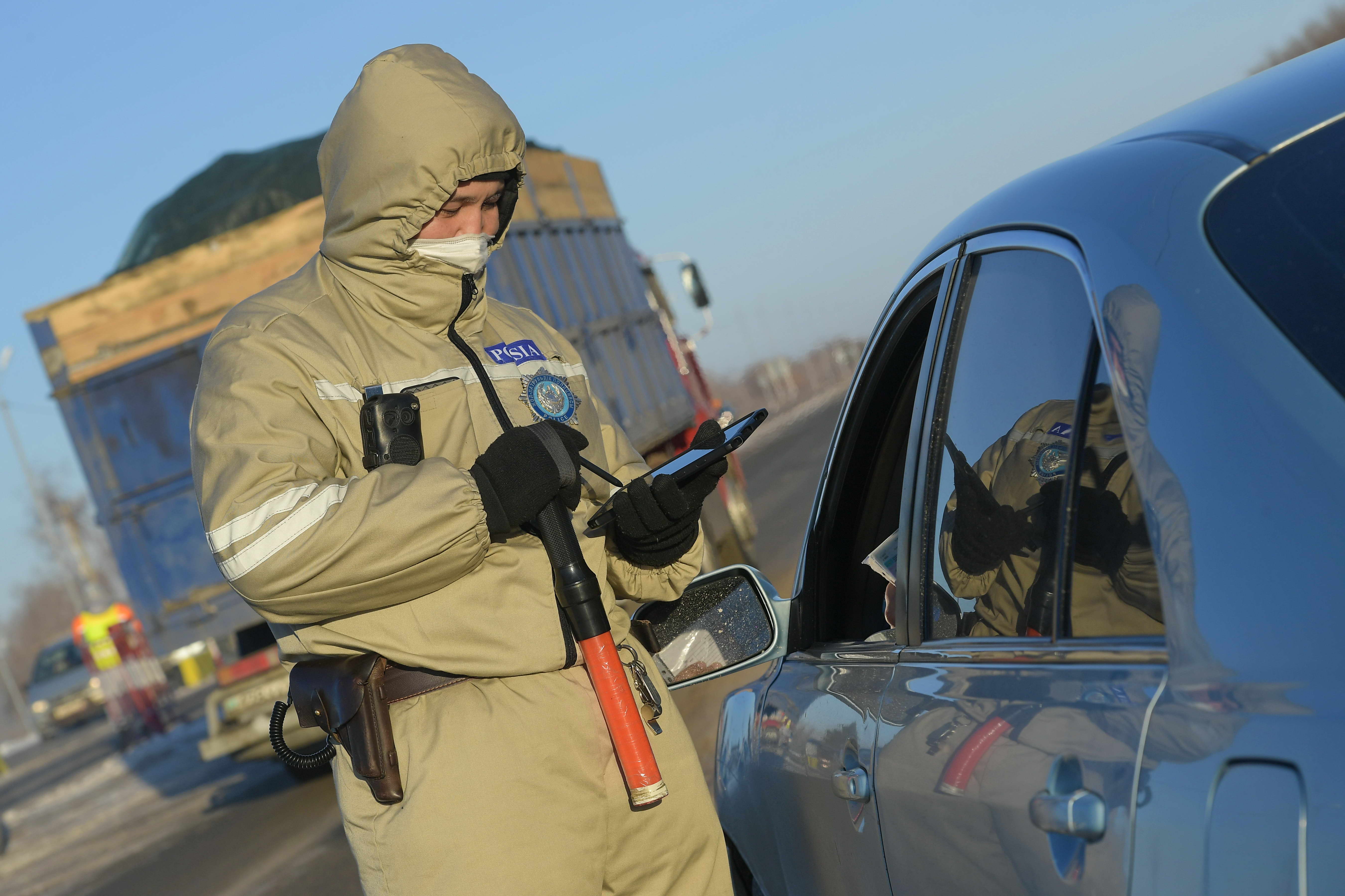 Әбілқайыр Сқақов Ақсу қаласындағы саябақты қайта құру және мұз аренасын салу жобаларын қолдады