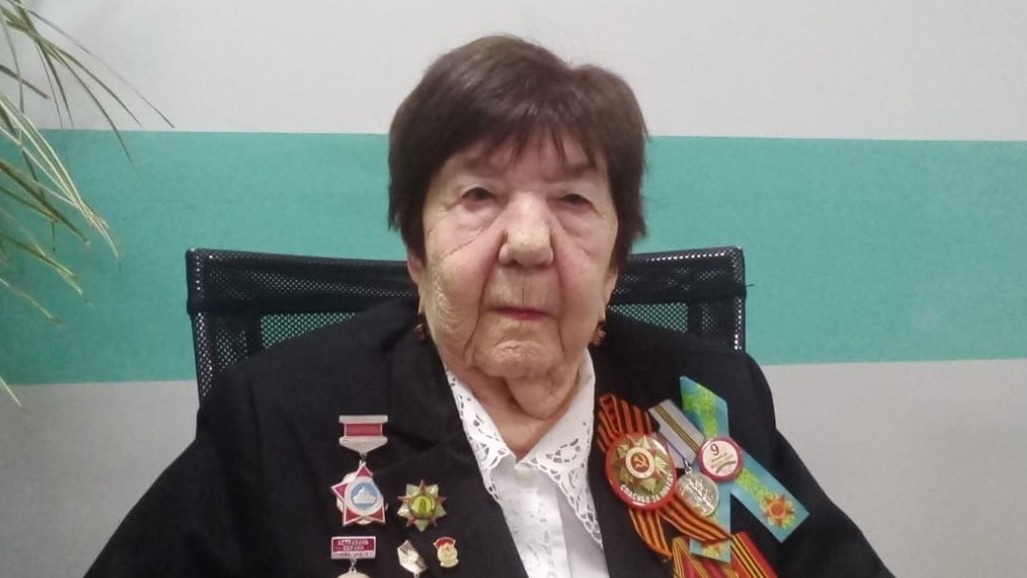 Чтобы помнили: Участница Нюрнбергского процесса встретилась с казахстанскими школьниками