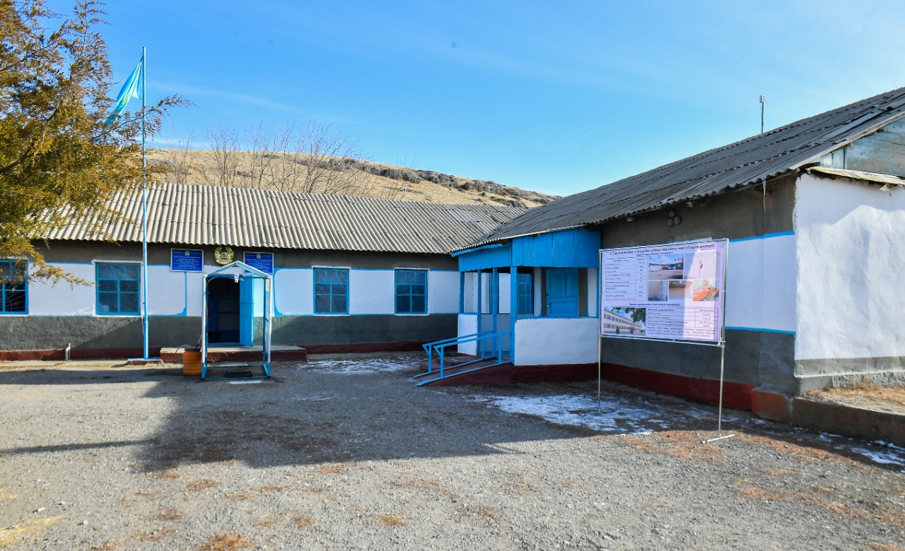 В ТУРКЕСТАНСКОЙ ОБЛАСТИ ЛИКВИДИРУЮТ АВАРИЙНЫЕ ШКОЛЫ