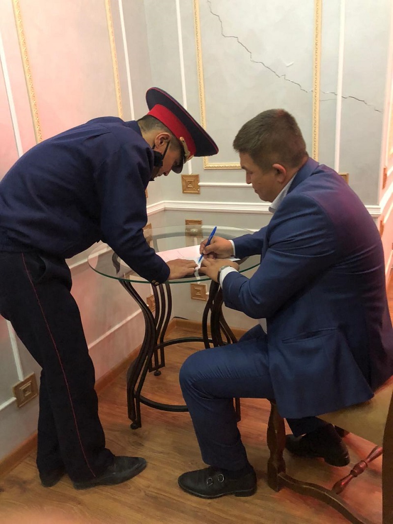 В АТЫРАУ МОБИЛЬНЫМИ ГРУППАМИ ВЫЯВЛЕН РЯД НАРУШЕНИЙ КАРАНТИННЫХ МЕР