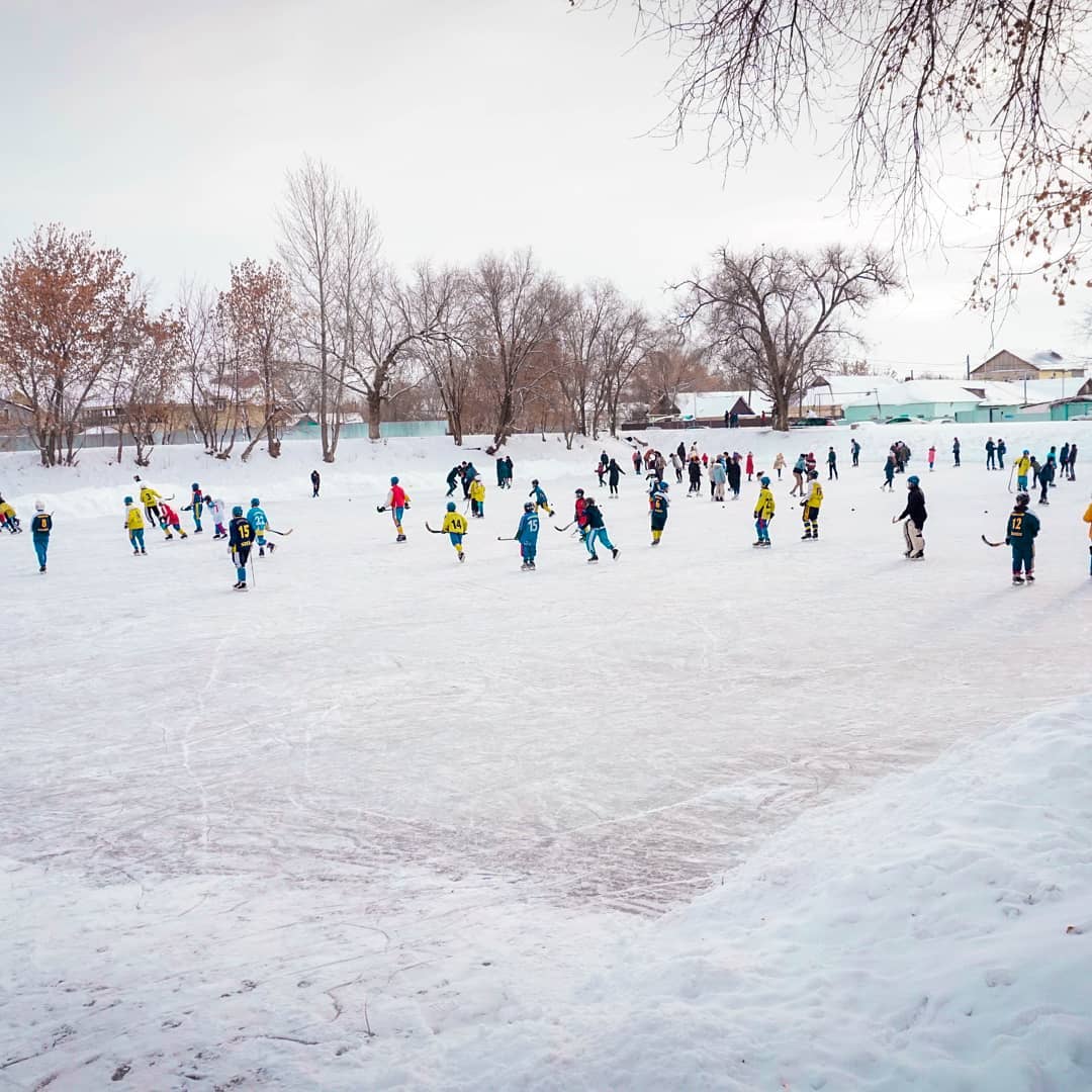 Орал қаласында, кент және селолық округтерде 2020-2021 жылғы қысқы маусымда өңір тұрғындары үшін 40-қа жуық конькимен сырғанауға арналған мұз айдындары жұмыс жасайтын болады