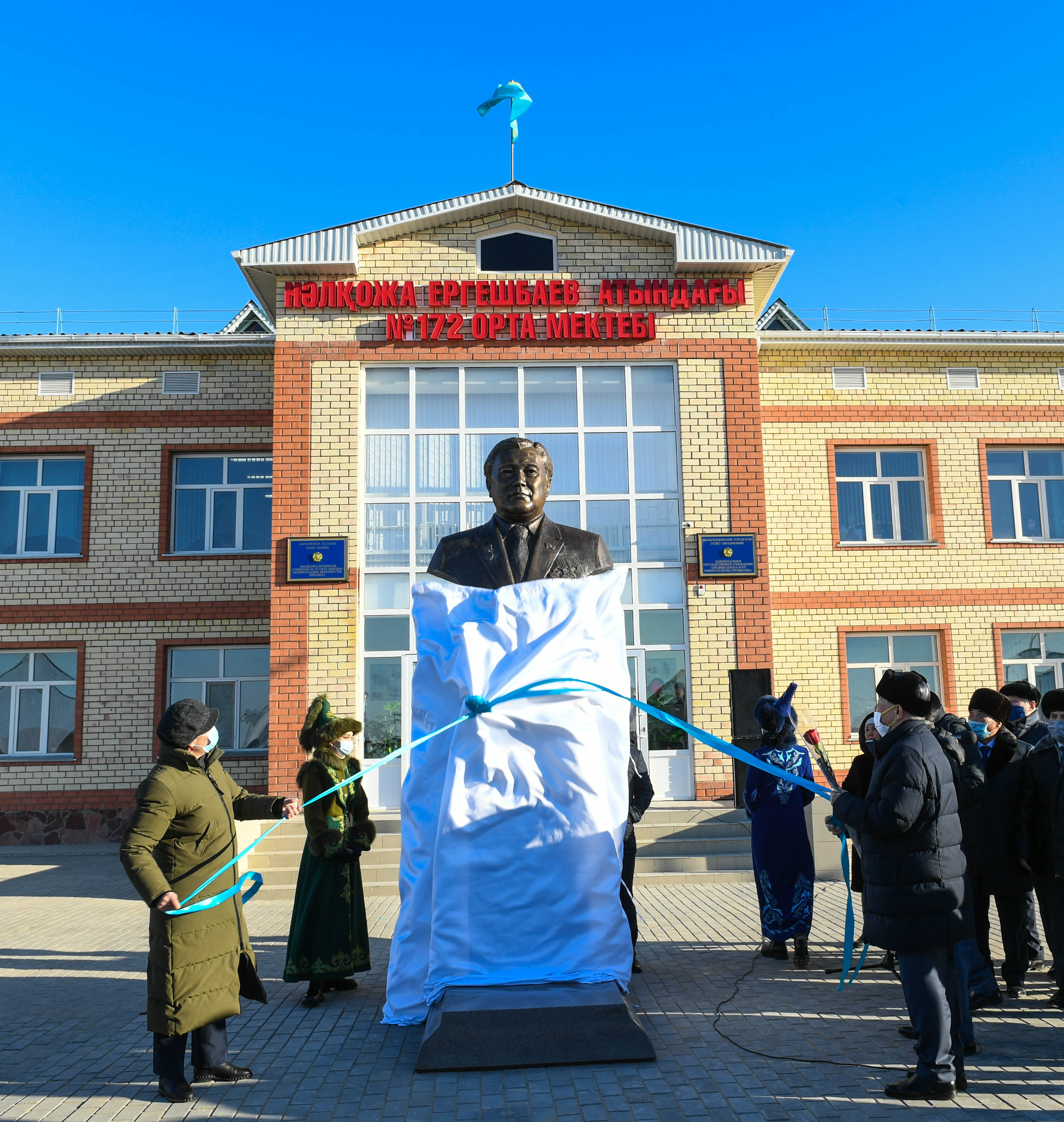 Открыт памятник-бюст государственного и общественного деятеля Налкожа Ергешбаева