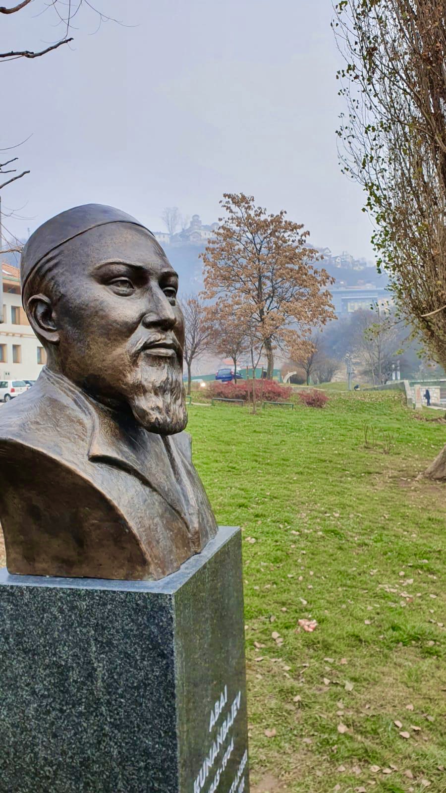Ко Дню независимости Казахстана в Сараево установлен бюст Абая