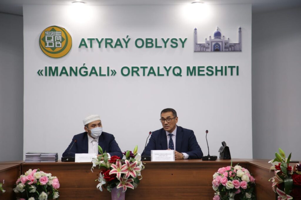 MEETING IN THE IMANGALI MOSQUE