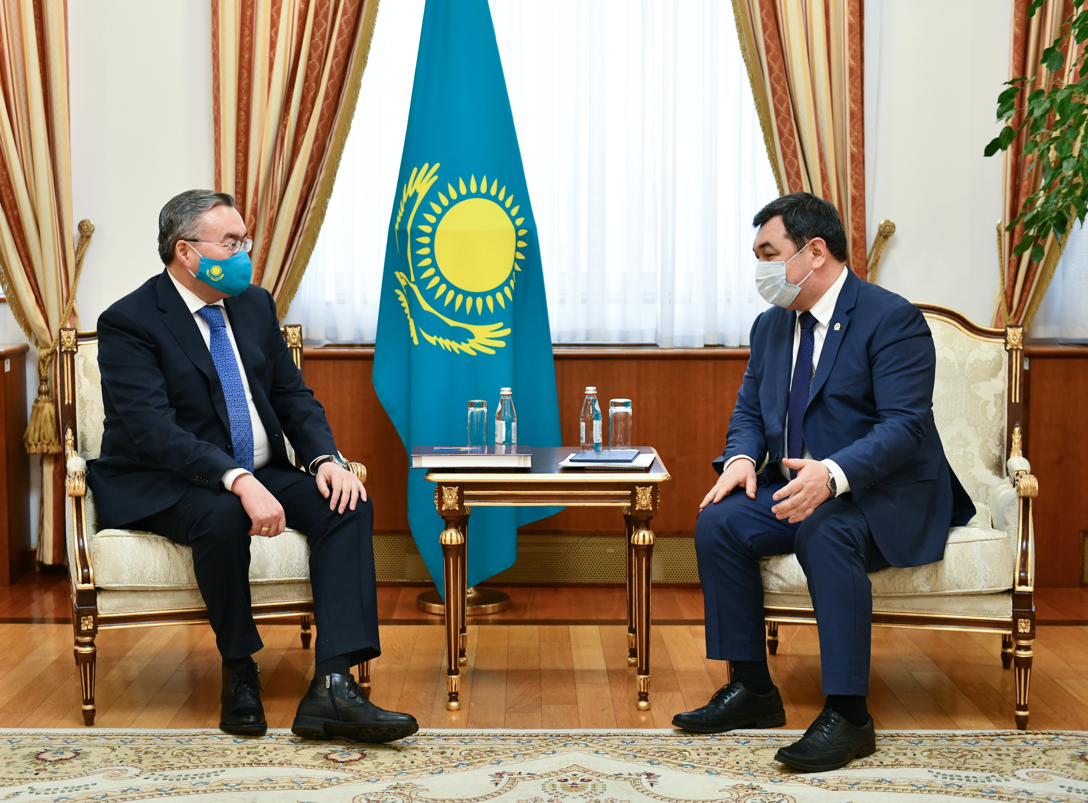 Министр встретился с Президентом Тюркской академии