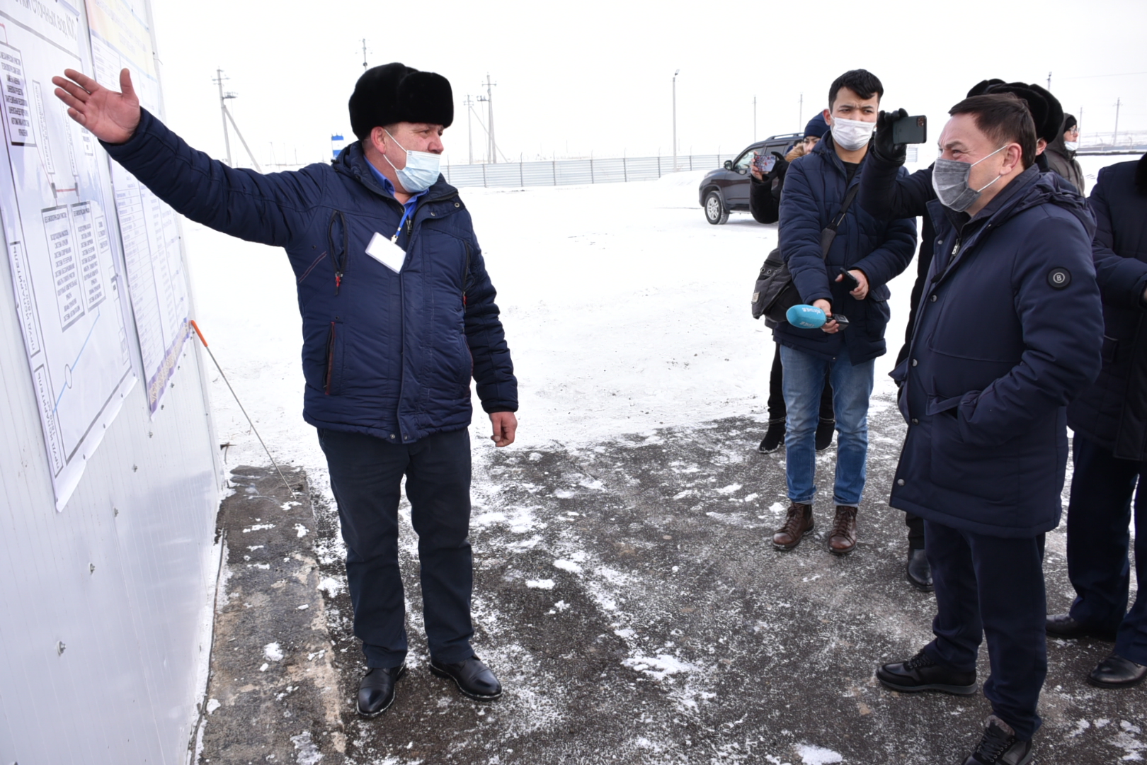 Ақмола облысының әкімі Ермек Маржықпаев Жарқайың тазарту құрылыстары бар кәріз станциясына барды.