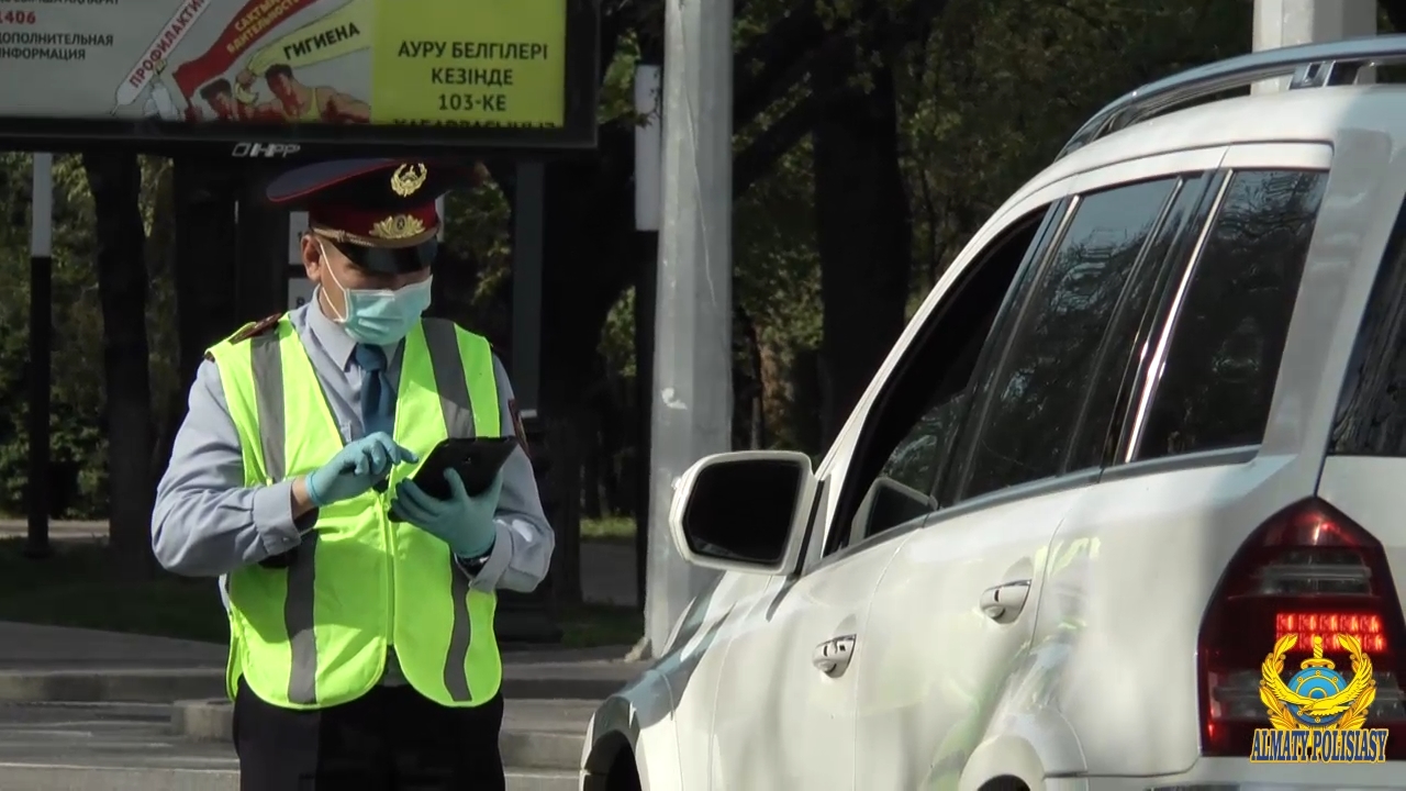 Police officers receive additional quarantine training