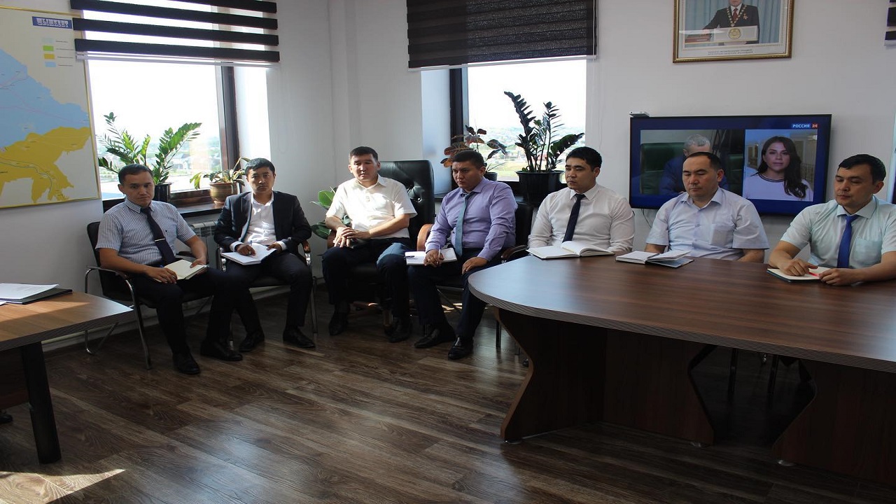 The head of the Department E. T. Bekbolatov held a meeting with the staff of the Department on strict compliance with the laws