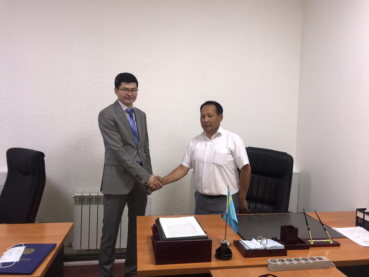 Muratbay Nurmagambetov, Deputy Director for creativity of the Shymkent city House of culture, started working in accordance with the transfer procedure with Marat Orazmetov, Deputy Director for creativity of the Shymkent theater of satire and humor.