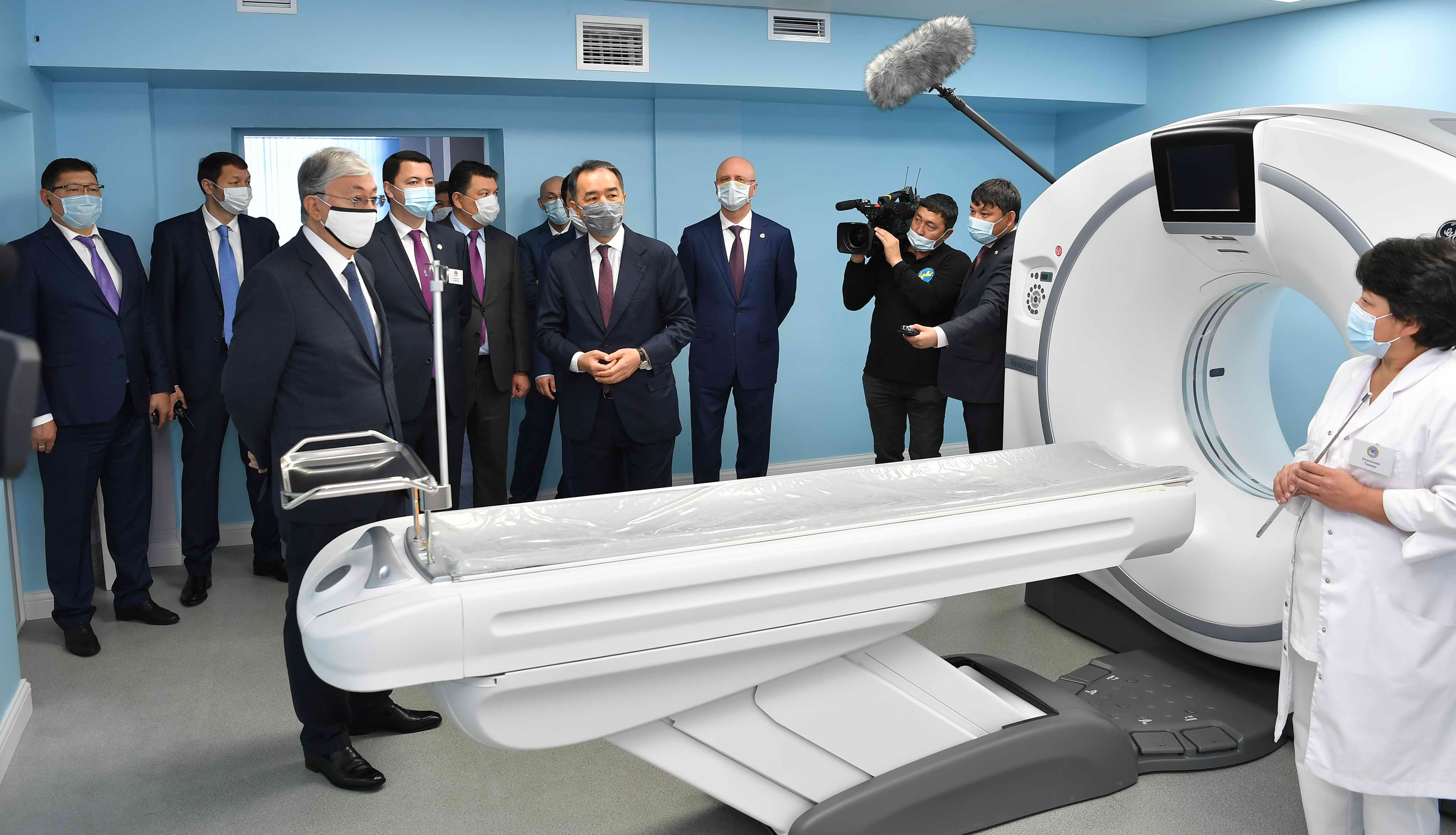 Мемлекет басшысы И.Жекенова атындағы қалалық клиникалық жұқпалы аурулар ауруханасына барды