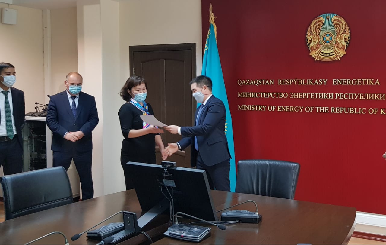 Энергетика министрлігінде Атом саласы қызметкерлерінің күніне арналған жиналыс өтті