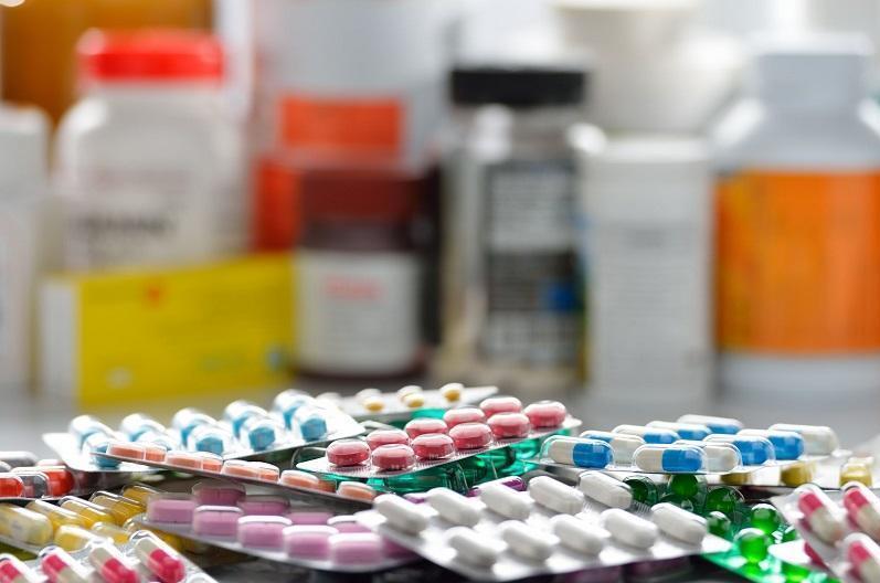 Цены на антиковидные препараты в аптеках  снижаются на 27%