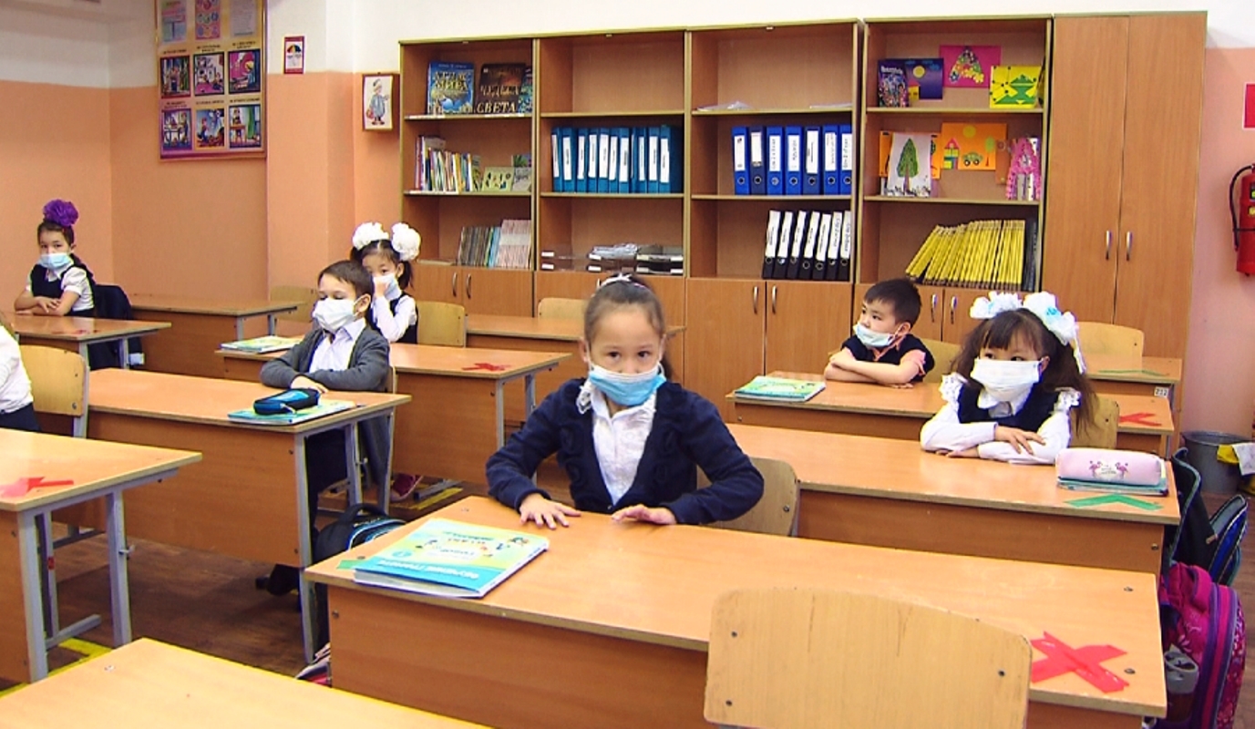 Как будут учиться в третьей четверти школьники Алматы