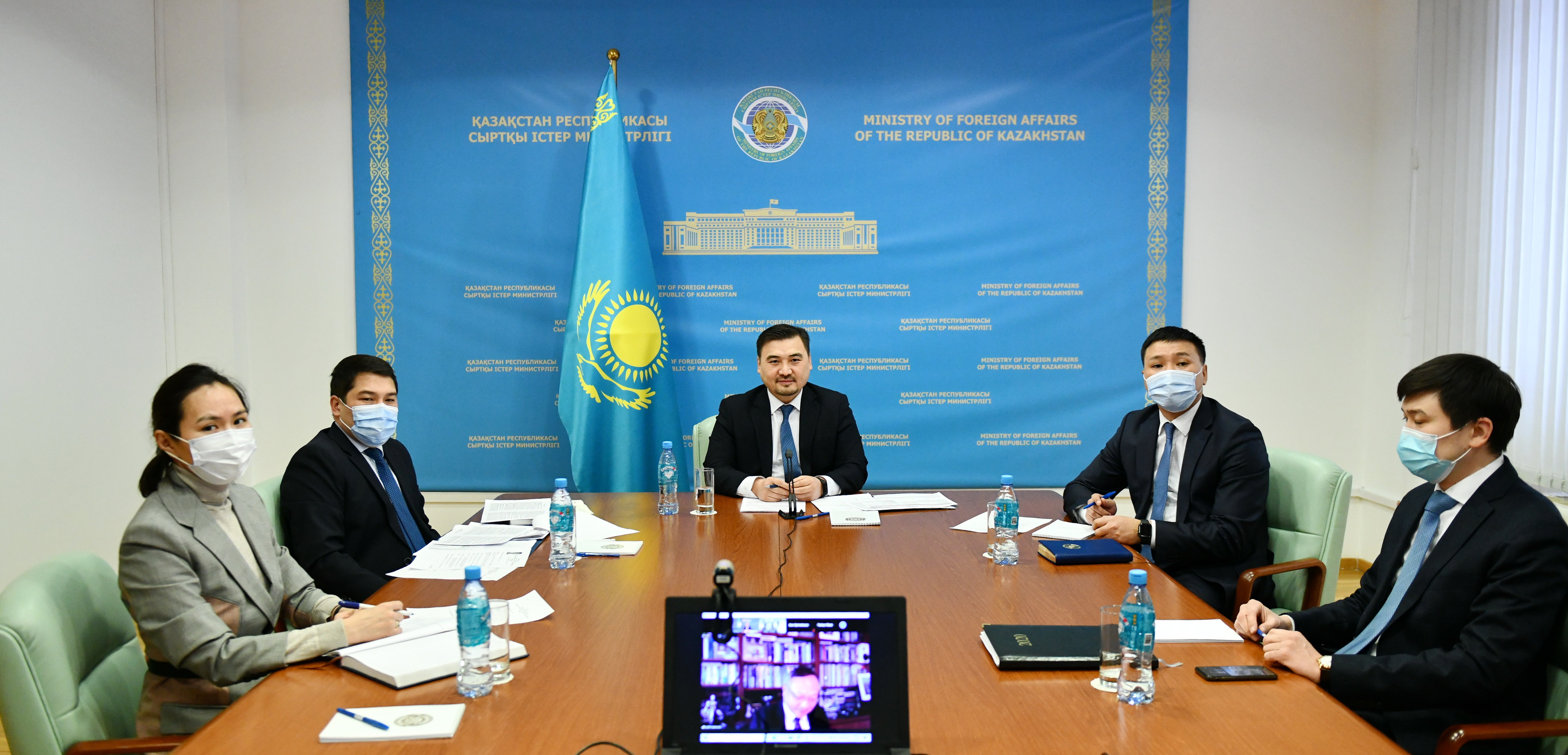 Казахстанско-сингапурские политические консультации прошли в онлайн режиме