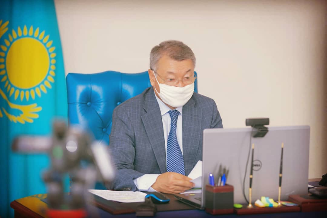 Аким Восточно-Казахстанской области в очередной раз рассмотрел ход реализации проекта по строительству Центра гематологии ВКО, об этом он сообщил в социальной сети instagram