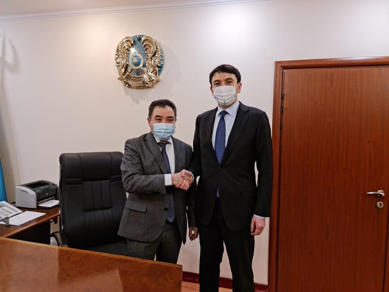 Экология министрі М. Мырзағалиев ұжымға жаңа вице-министрді таныстырды