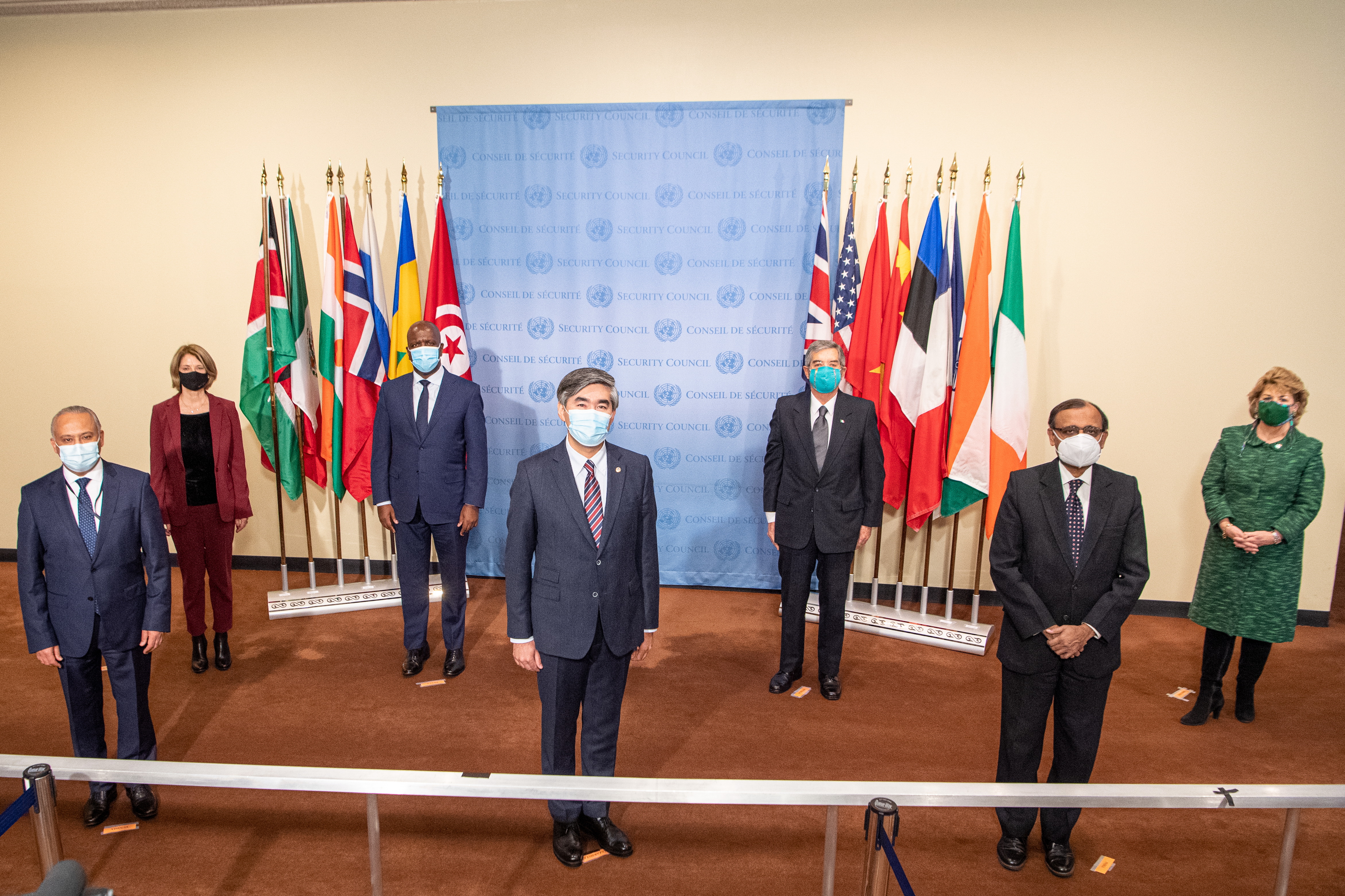 Казахстан провел церемонию установки флагов новых членов Совета Безопасности ООН в Нью-Йорке   