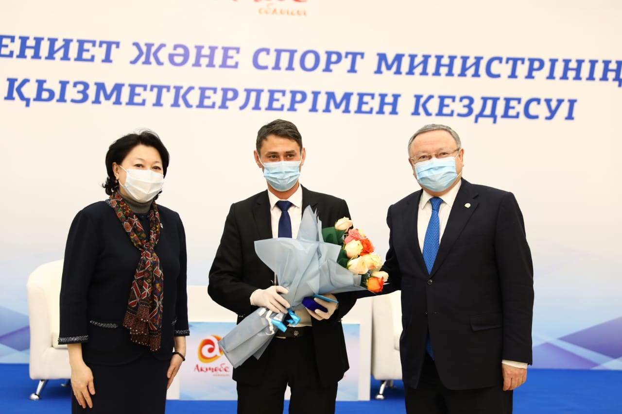 Өңір мəдениеті мен спортын дамытуға ерекше үлес қосқан азаматтар марапатталды
