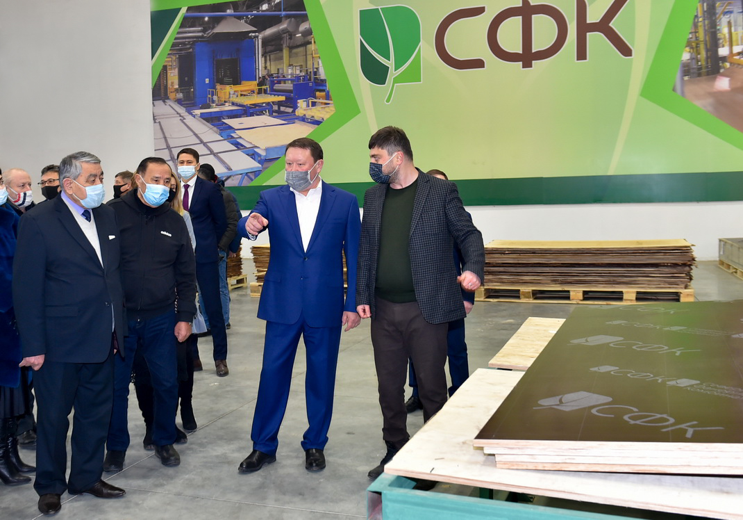 Солтүстiкте фанера өндiрiсi басталды