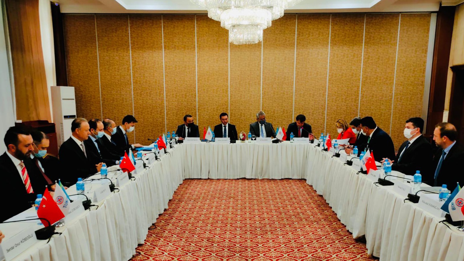 Круглый стол на тему привлечения иностранных инвестиций прошел в Алматы