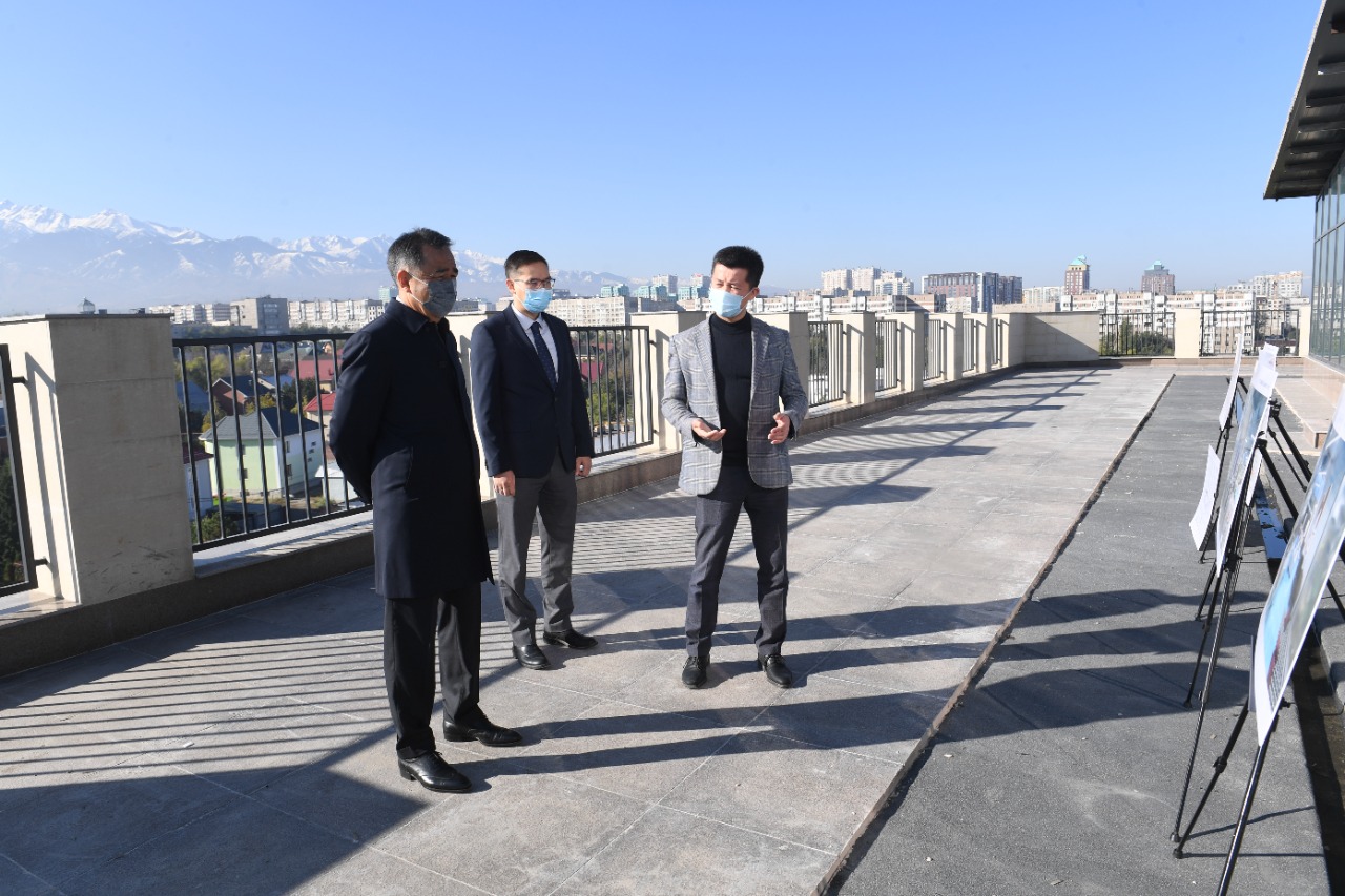Б. Сағынтаев MOST IT hub Almaty бизнес-инкубаторы мен акселераторының құрылыс барысымен танысты
