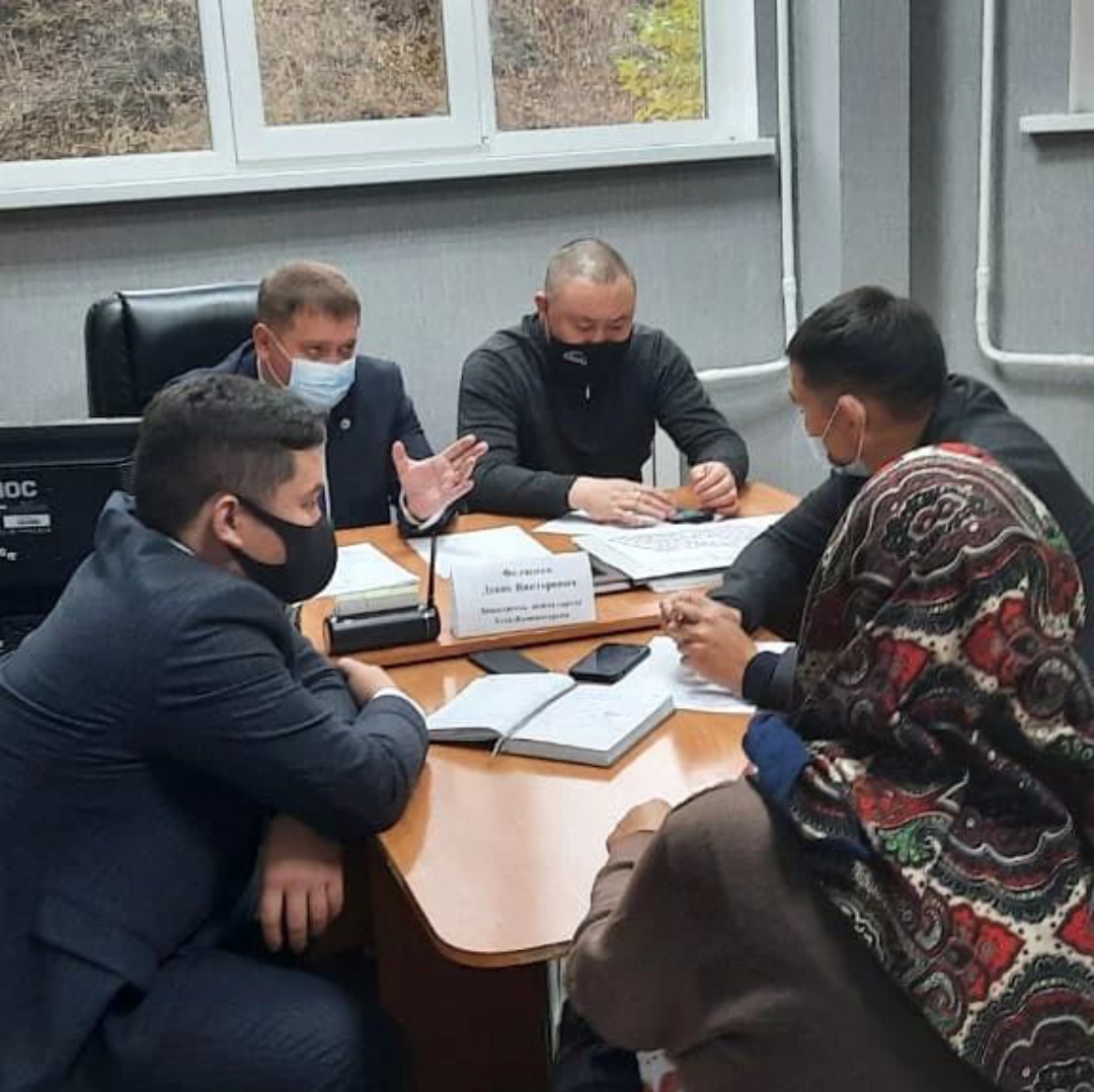 12 қазан күні 19 шағын ауданда Өскемен қаласы әкімінің коммуналдық сектор бойынша орынбасары Денис Федченконың азаматтарды жеке қабылдауы өтті