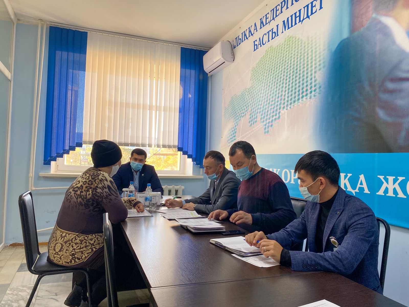 Алға ауданының әкімі Н. Ержанов азаматтарды жеке қабылдады