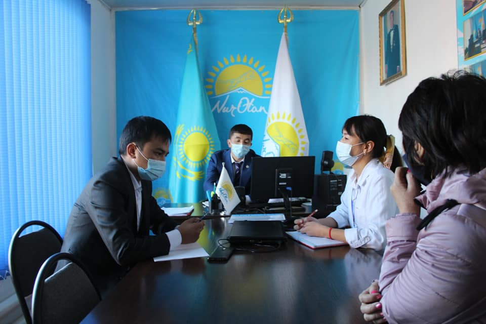 Үйдегі қоғамдық фото