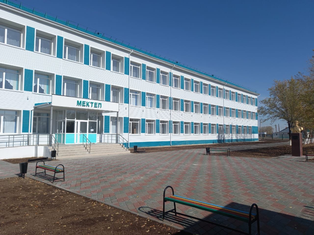 In the village of Amangeldy, Kostanay region, a project for the overhaul of the building of the KSU "Amangeldy comprehensive Secondary School" has been completed