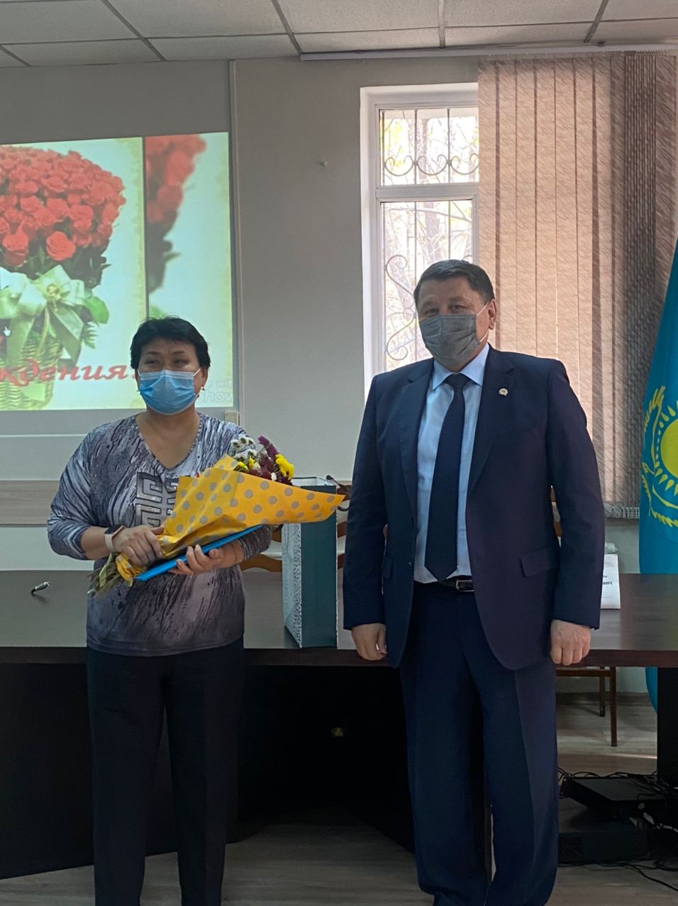 «Еңбек сіңірген» бейне «Еңбек сіңірген» бейне