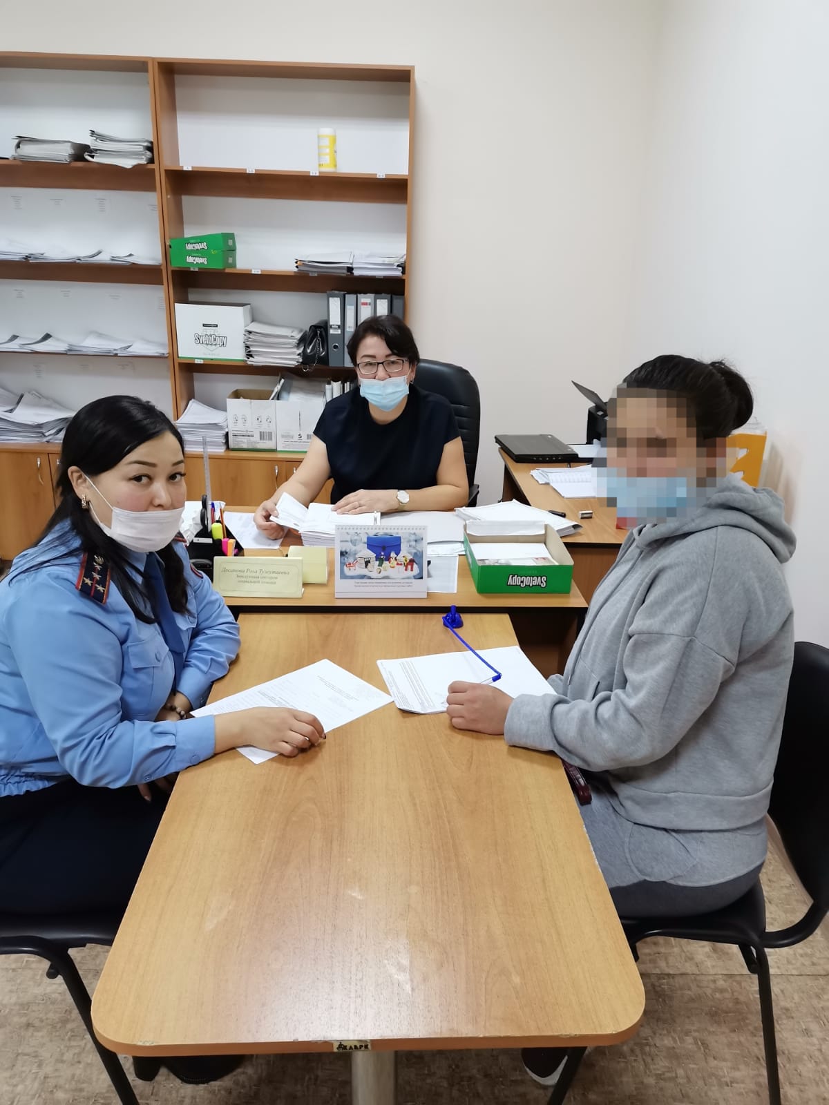 Есепте тұрған көп балалы сотталғандарға пробация қызметінің қызметкерлері атаулы әлеуметтік көмек алуға көмектесті