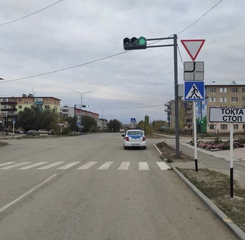 Көлік құралдарының жүрісін реттейтін бағдаршамдар орнатылды