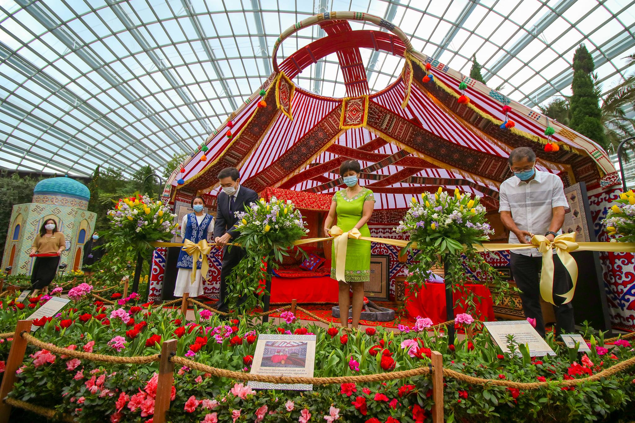 Сингапурда еліміздің мәдени және табиғи мұрасына арналған «Tulipmania 2021» көрмесінің салтанатты ашылуы өтті