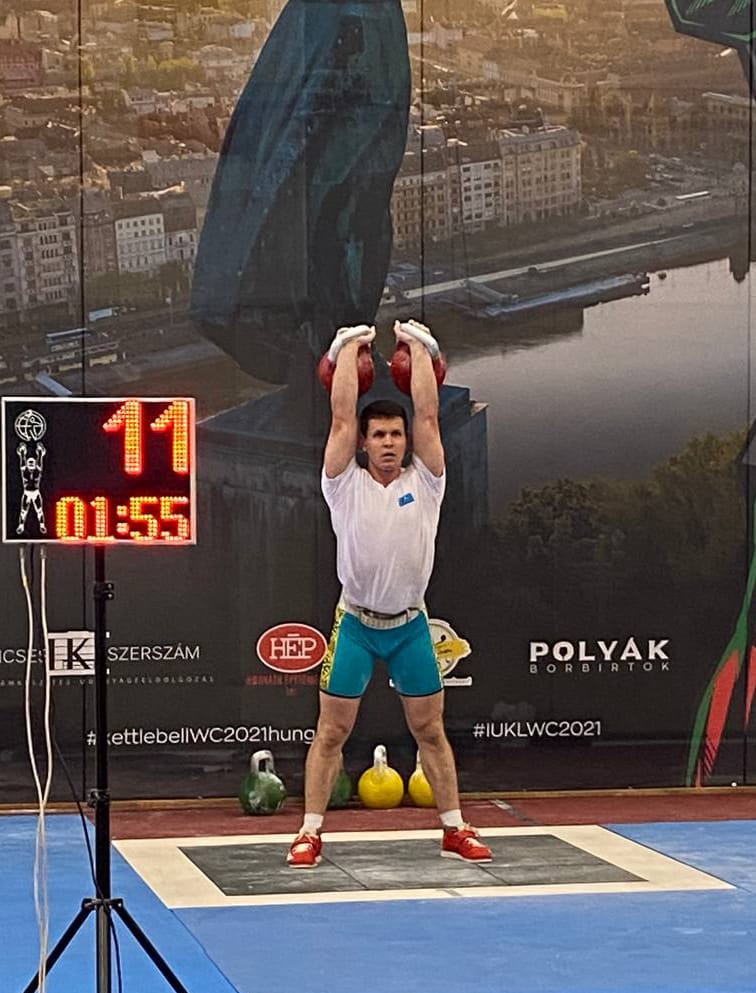 Карагандинский спасатель  завоевал золотую медаль по гиревому спорту в Будапеште