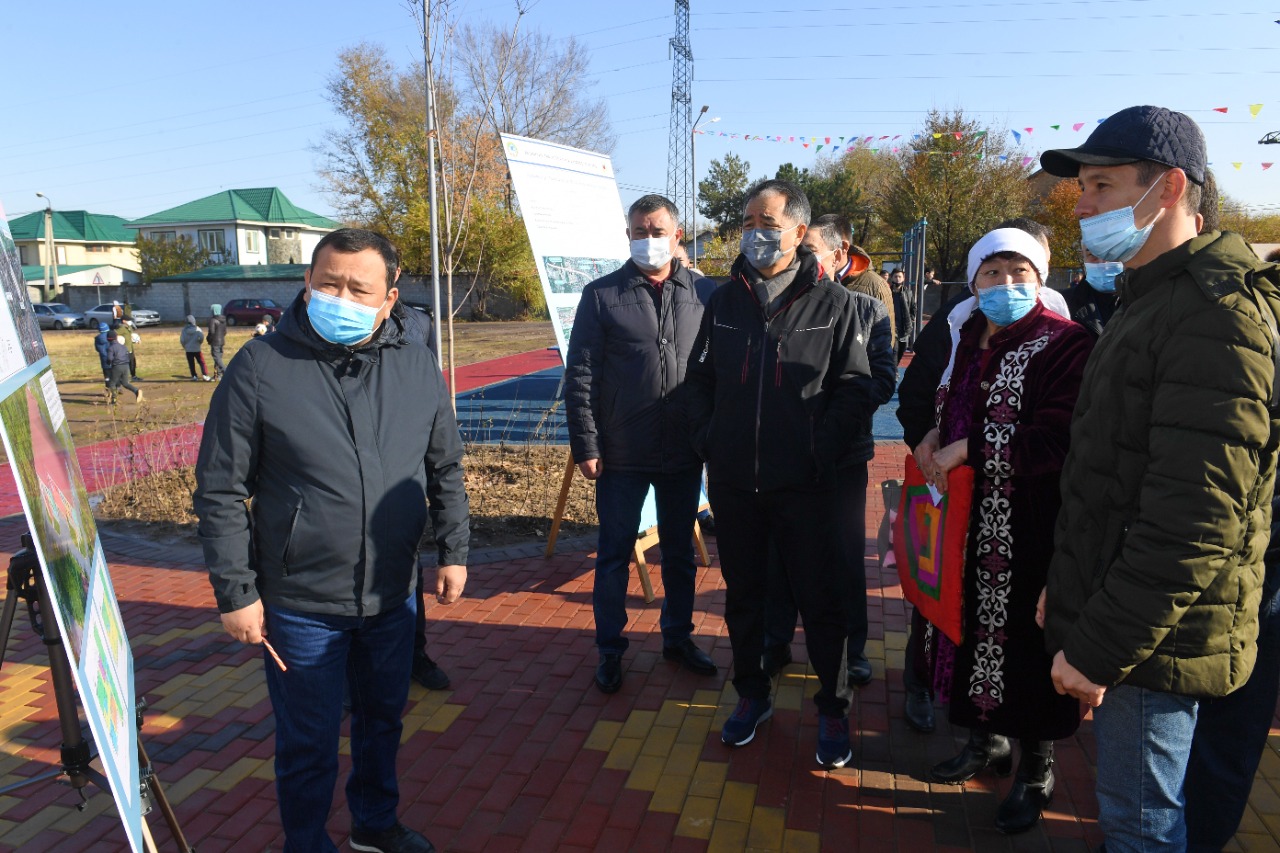 Б. Сагинтаев проверил ход благоустройства общественных пространств Алматы