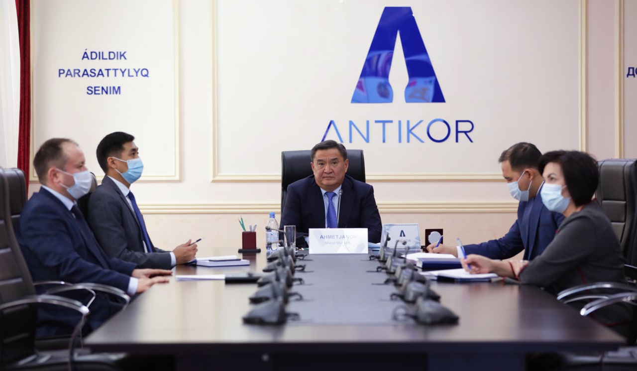Сыбайлас жемқорлыққа қарсы қызмет басшысы М. Ахметжанов Азаматтық форумы аясында үкіметтік емес ұйымдар өкілдерімен онлайн-кездесуге қатысты