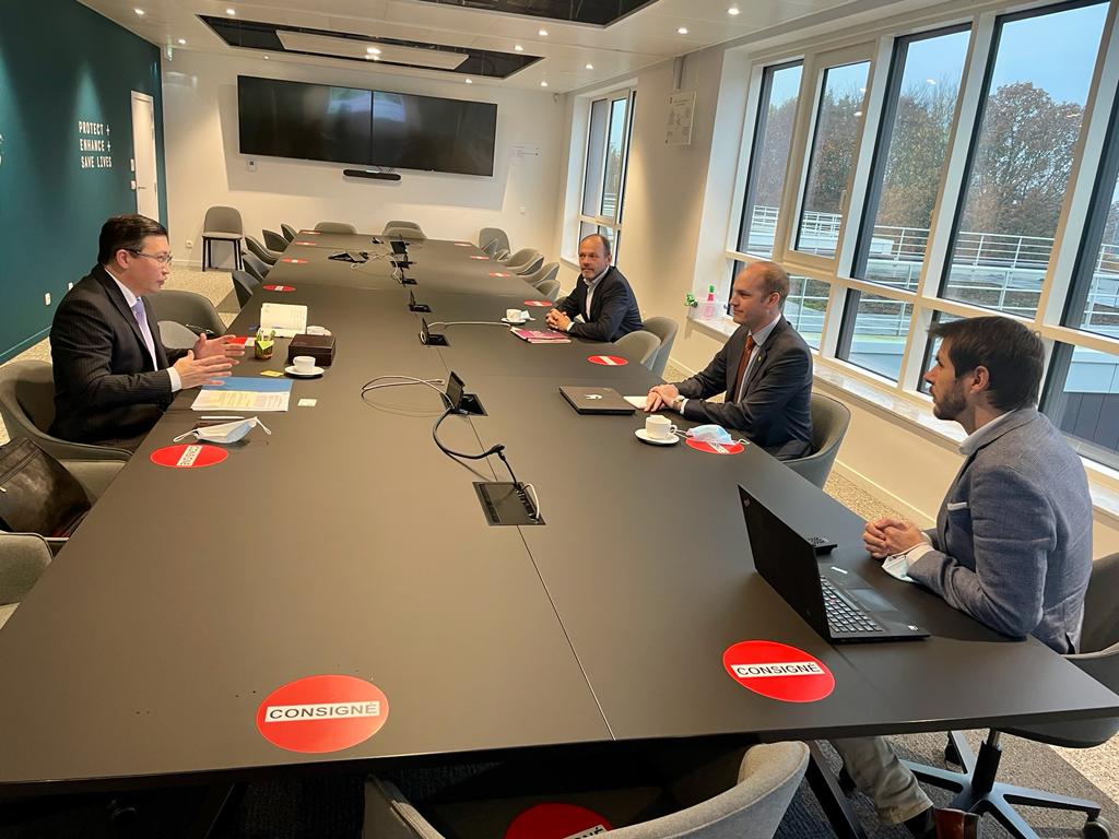 Cooperation in the field of proton therapy discussed in Belgium